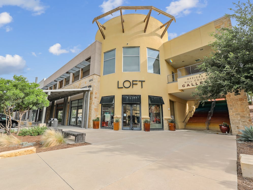 Near Hill Country Galleria with shopping, dining, and entertainment options