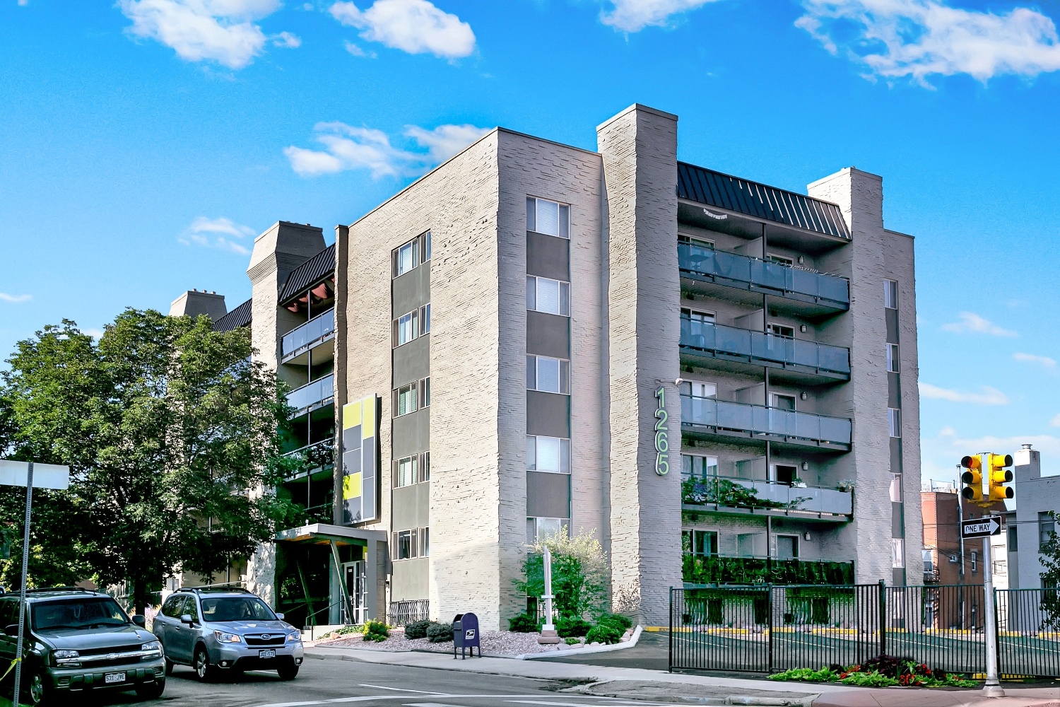 1265 Downing Image 8