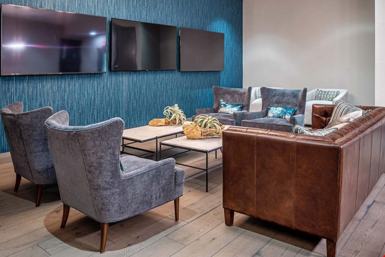 Pearl Midlane Image 4