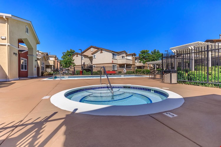 Cornerstone Apartments Image 5