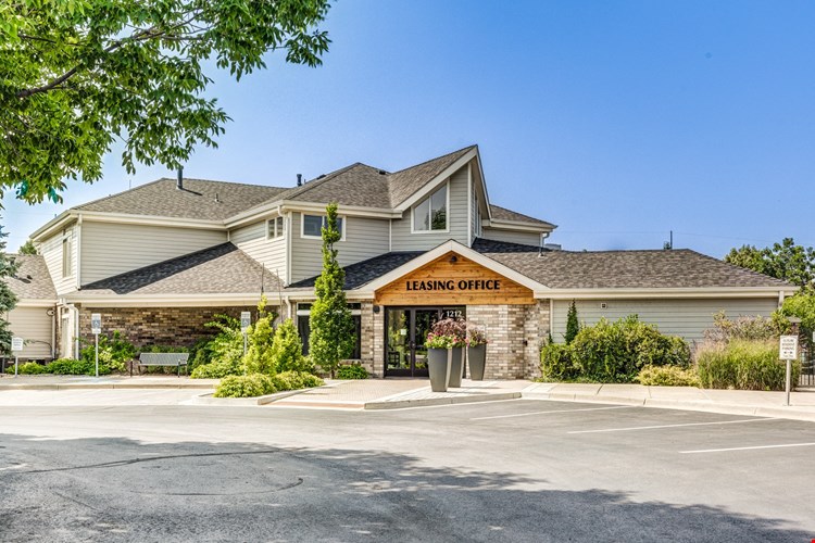 Pavilions at Silver Sage Apartments Image 2