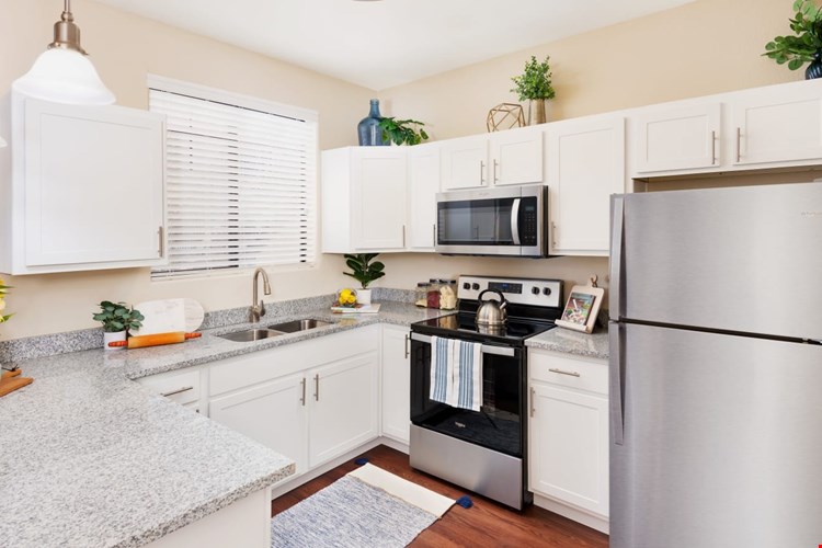 Broadstone Desert Sky Image 1