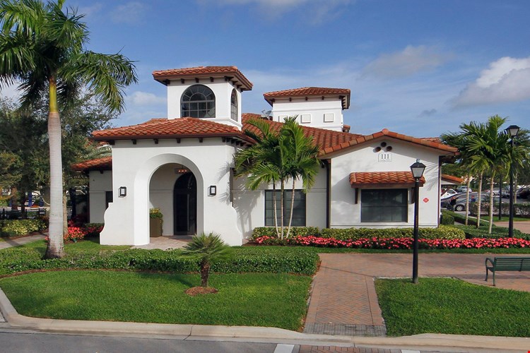 Barcelona Jupiter Image 16