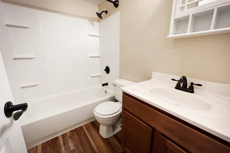 Sharondale Woods Apartments Image 61