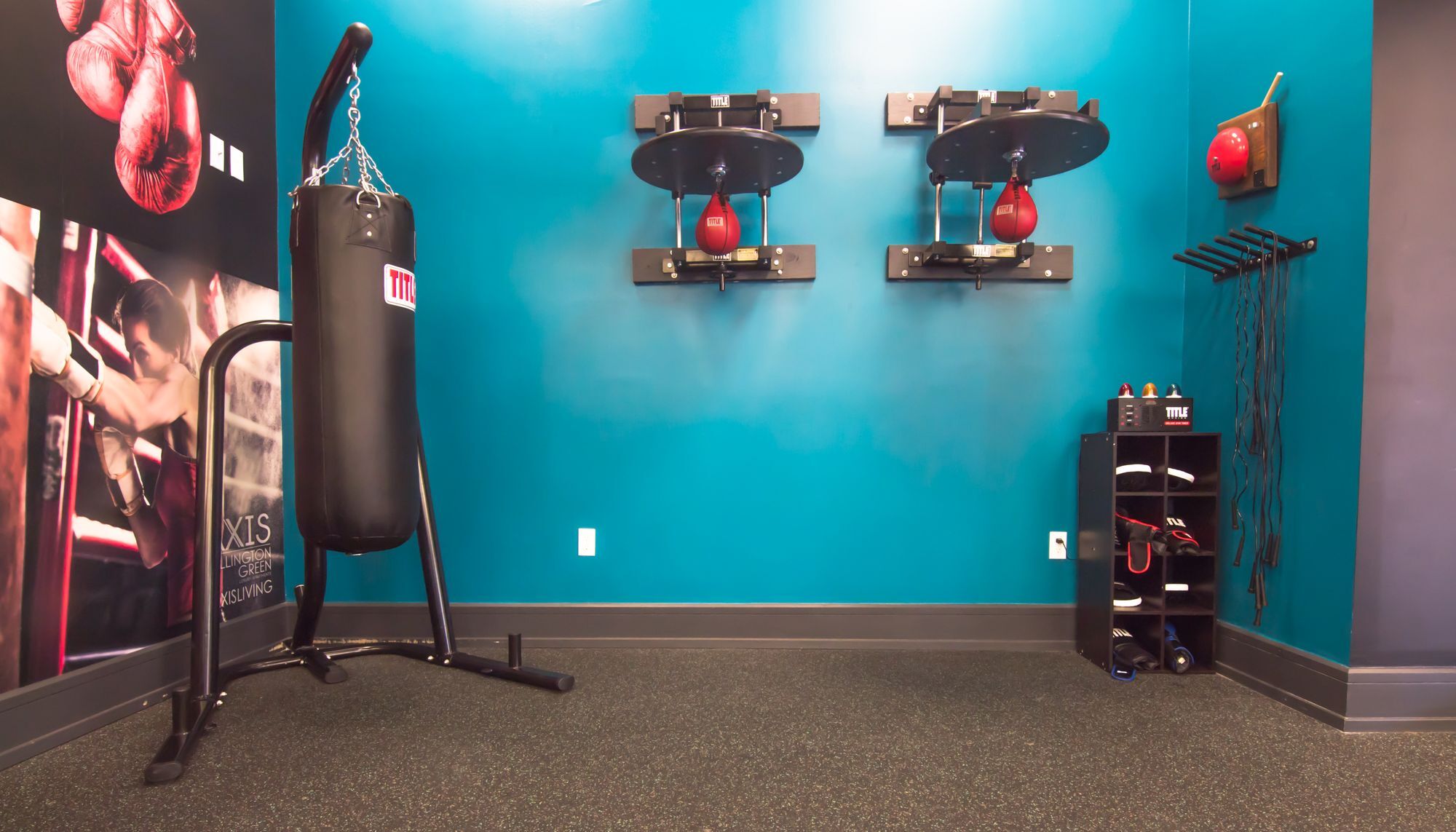 Axis Wellington Green Image 22