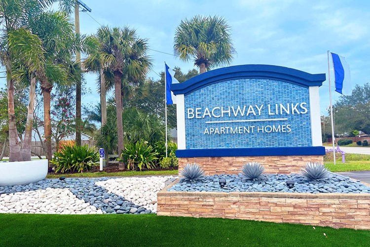 Beachway Links offers apartments near Melbourne Flight Training, located on Croton Road.