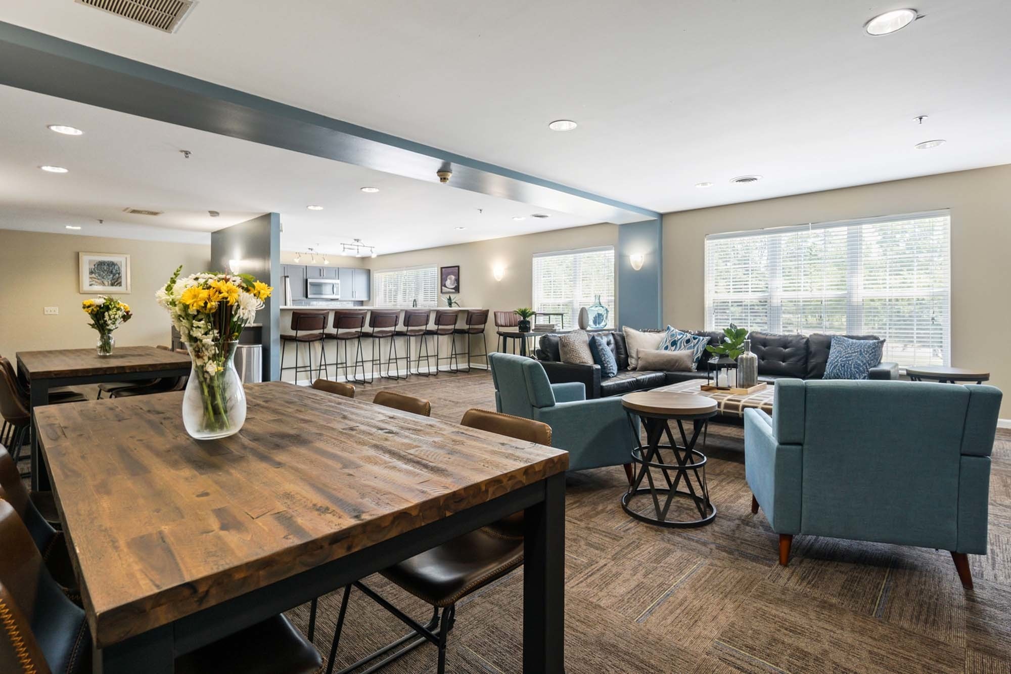 Barrington Place Image 6