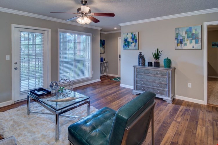 Huntington Chase Image 2