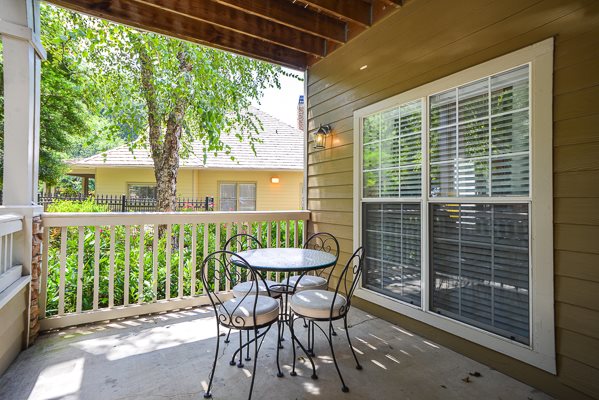 Highland Square Image 14