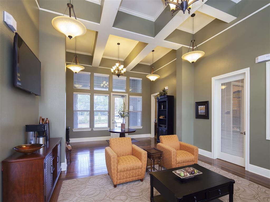 Azure Pointe Image 6