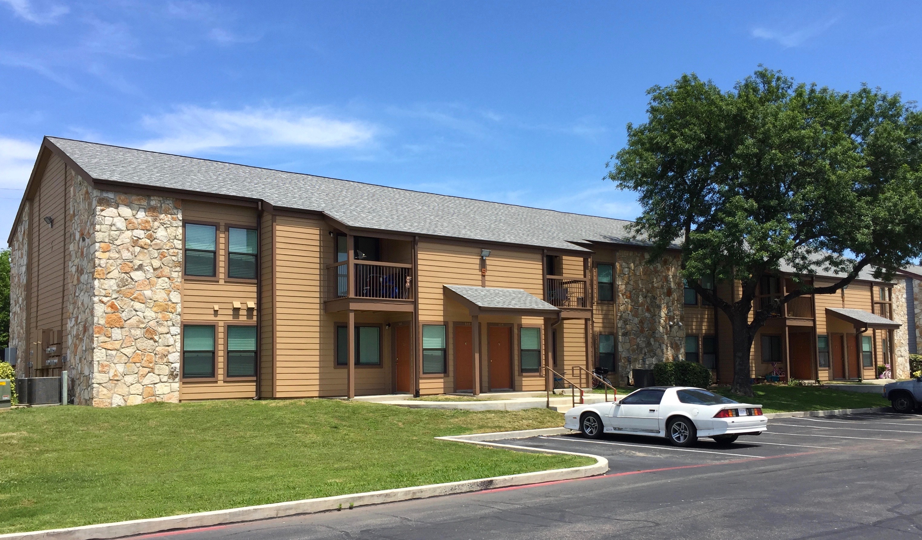 Apple Creek Apartments Image 8