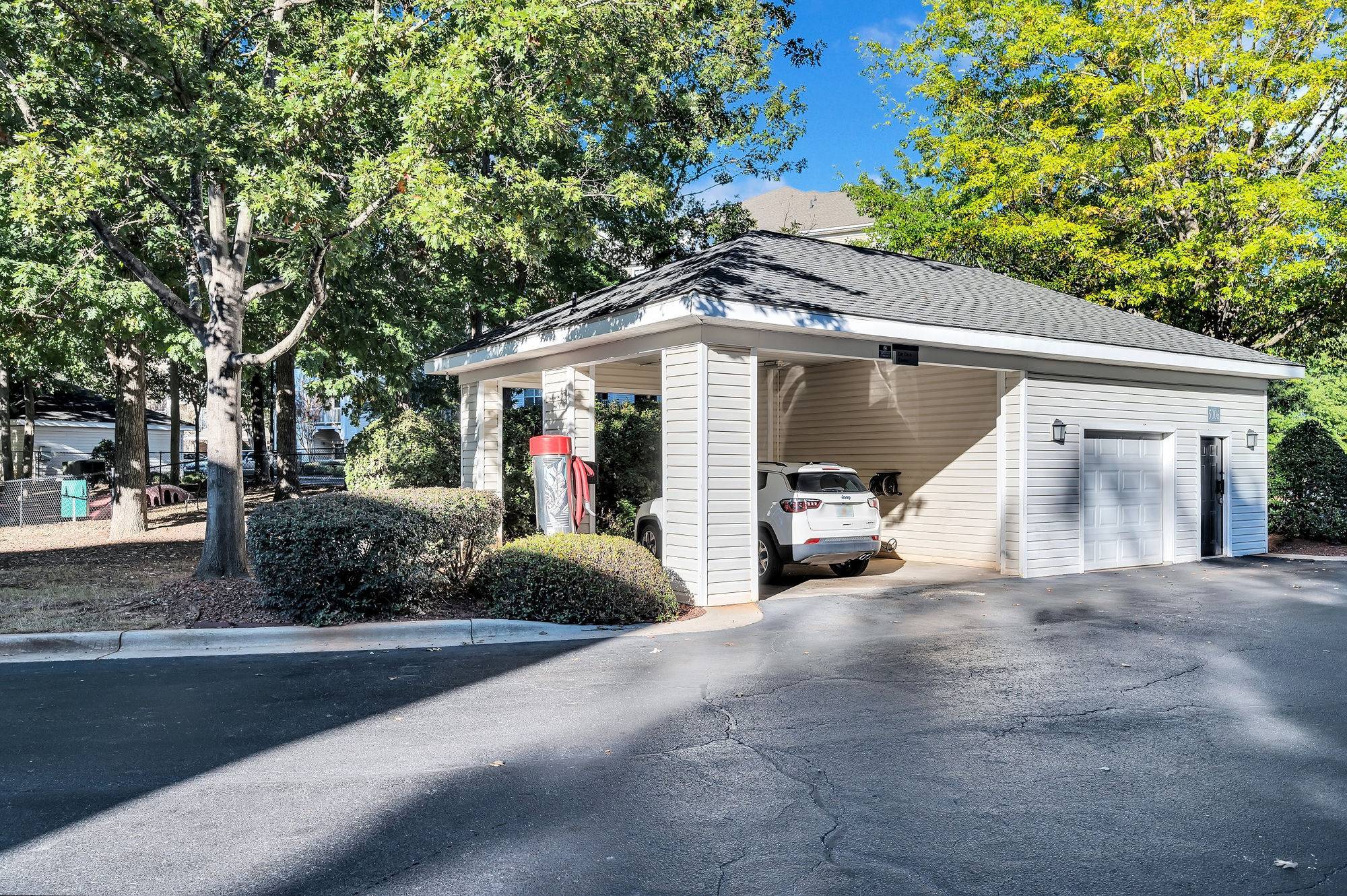 Camden Crest Image 36