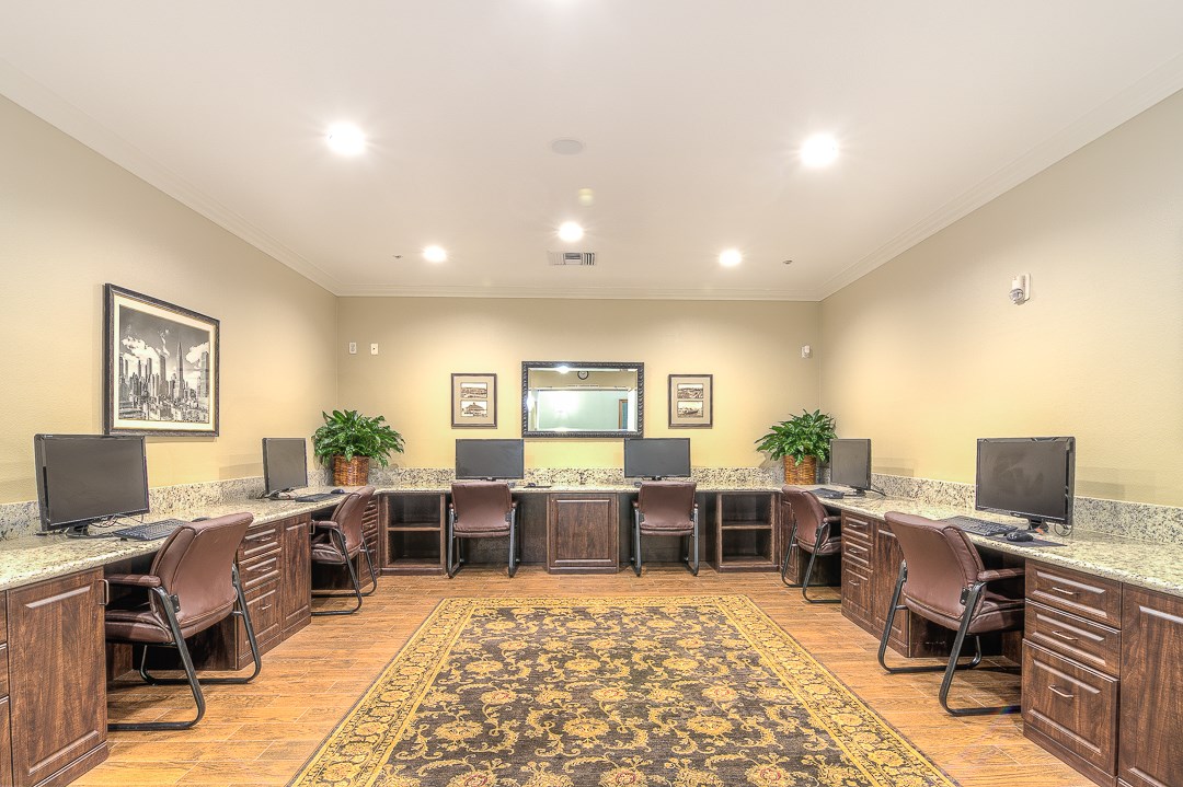 Palm Island Senior Apartment Homes Image 13