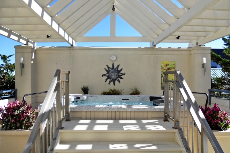 Bella Condominiums Image 2