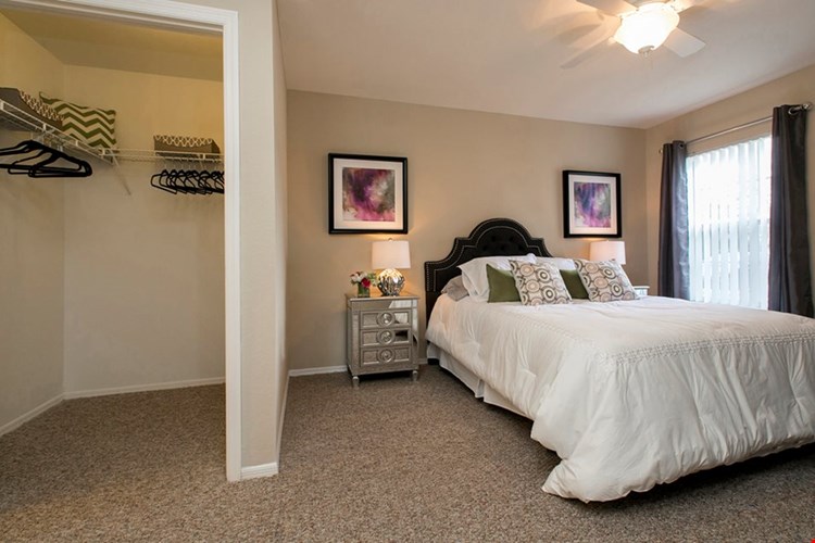 Murdock Circle Image 10