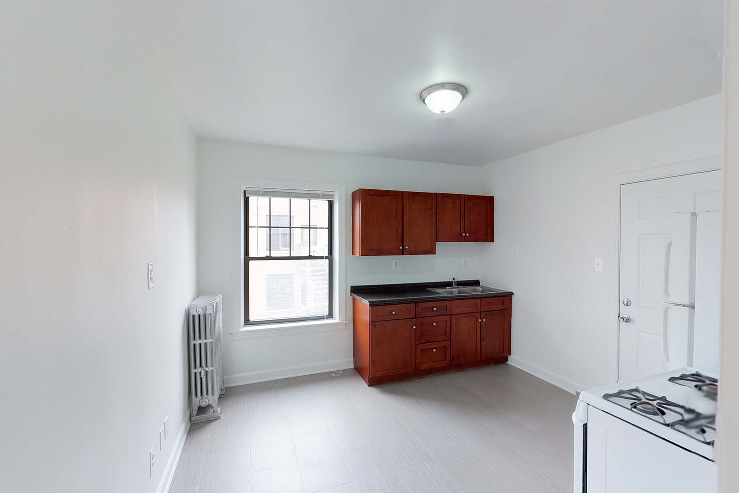 4455 S Greenwood Avenue Image 11