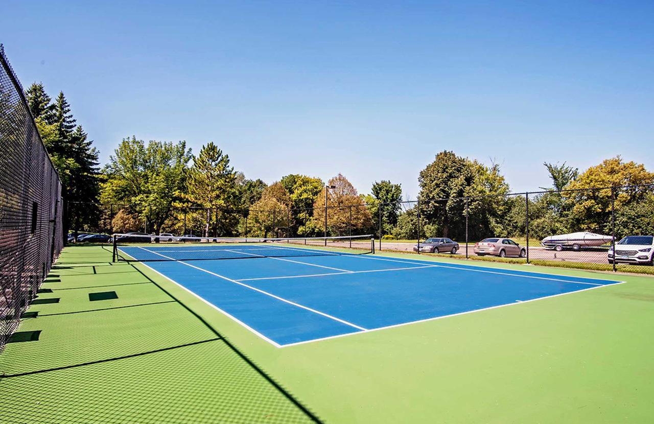 Arrive at Eden Prairie Image 8