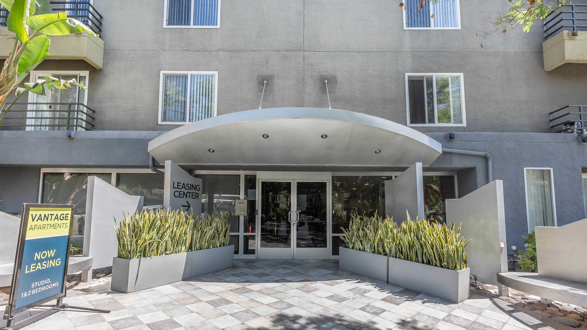 Vantage Hollywood Image 3