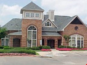 Seasons at Green Oaks Image 8