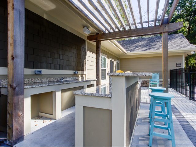 Outdoor Kitchen and Grill