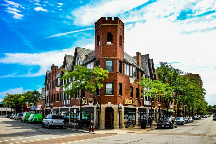 Hancock Square at Arlington Station Image 21