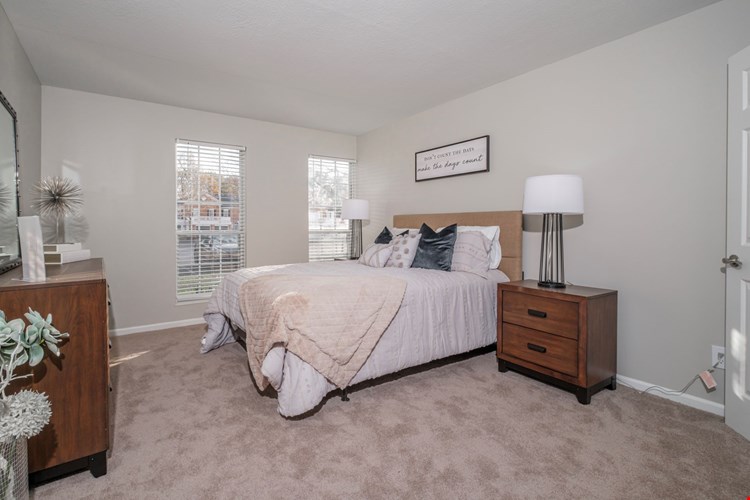 The Residence at Christopher Wren Apartments Image 9