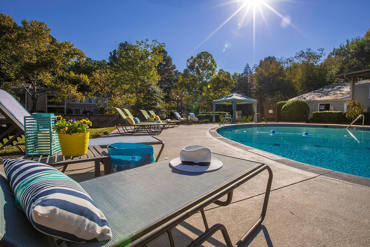 Ashford Lakes, Hillsborough - (see pics & AVAIL)