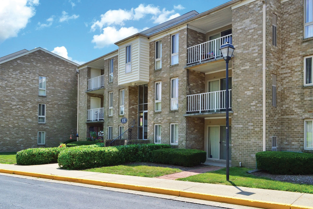 Elmwood Terrace Apartments, Frederick - (see pics & AVAIL)