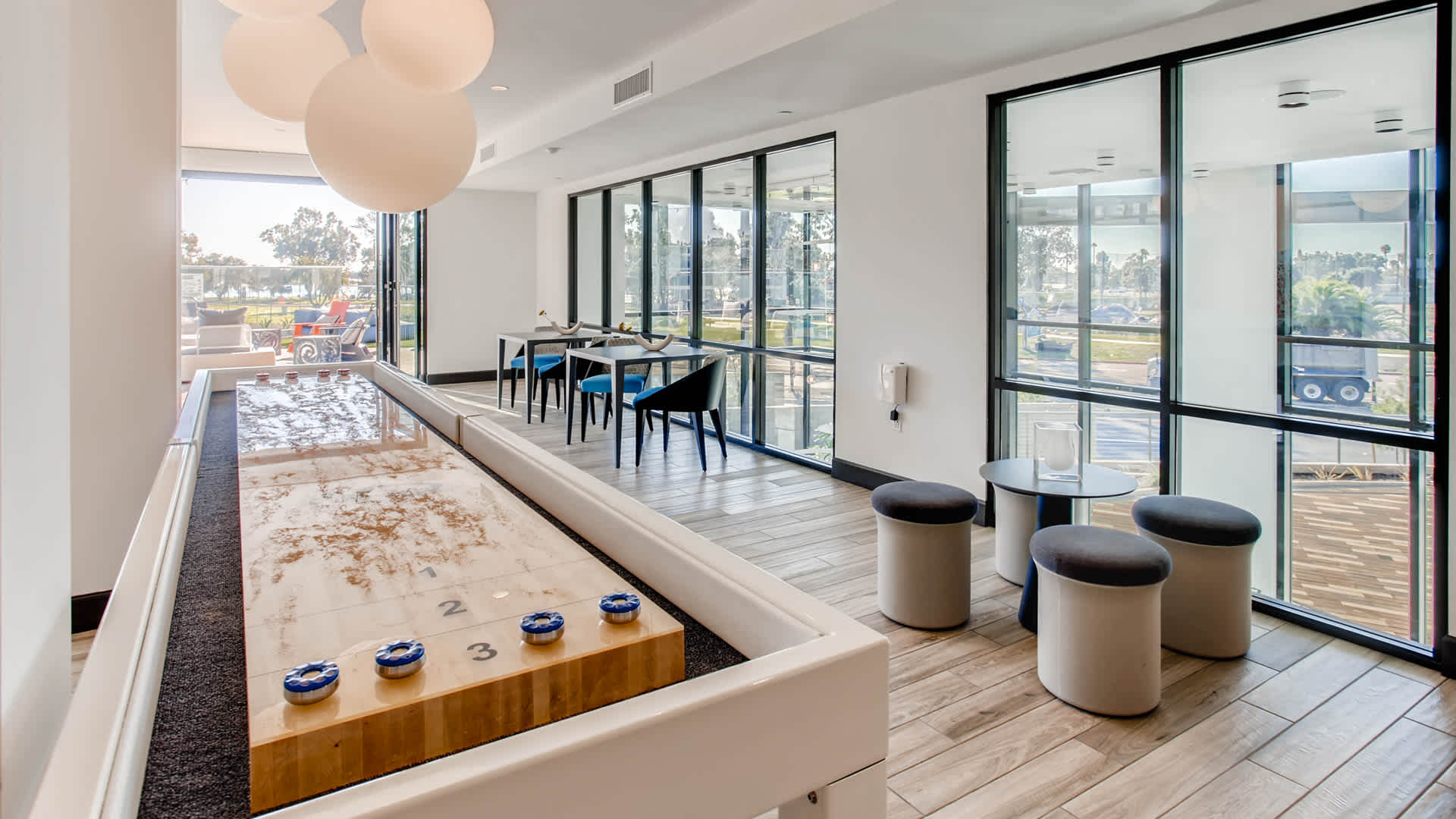 Mara Pacific Beach  Image 19