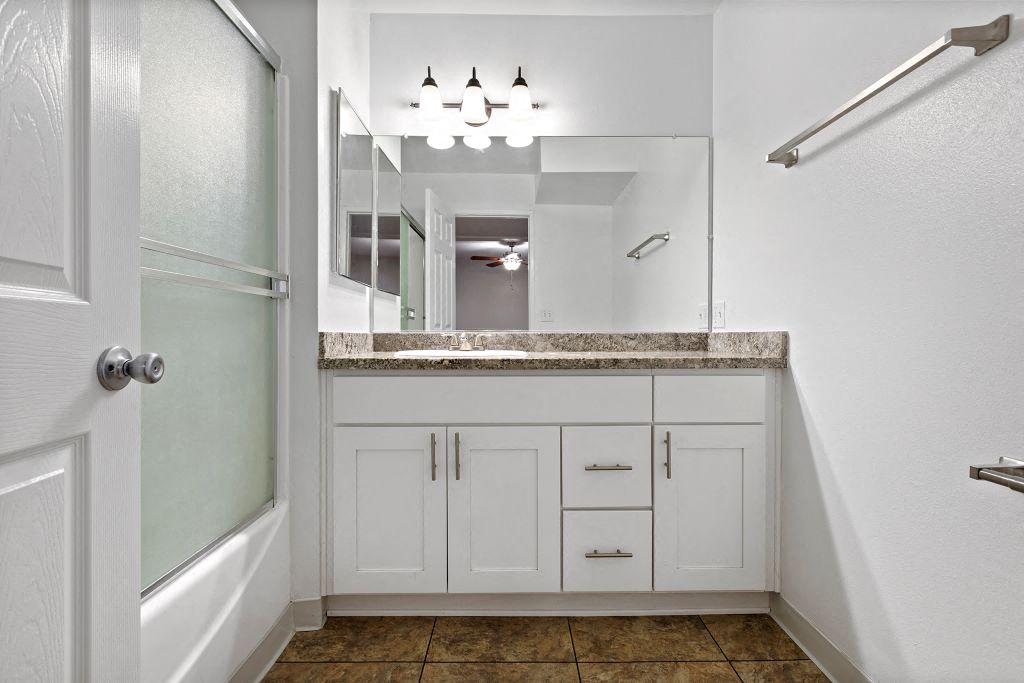 The Meadows at Westlake Village Image 50