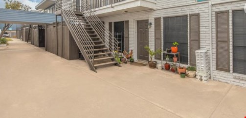 Ocean Palms Apartments Image 2