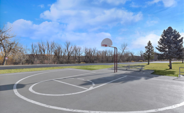 Fox Crossing Apartments Image 2