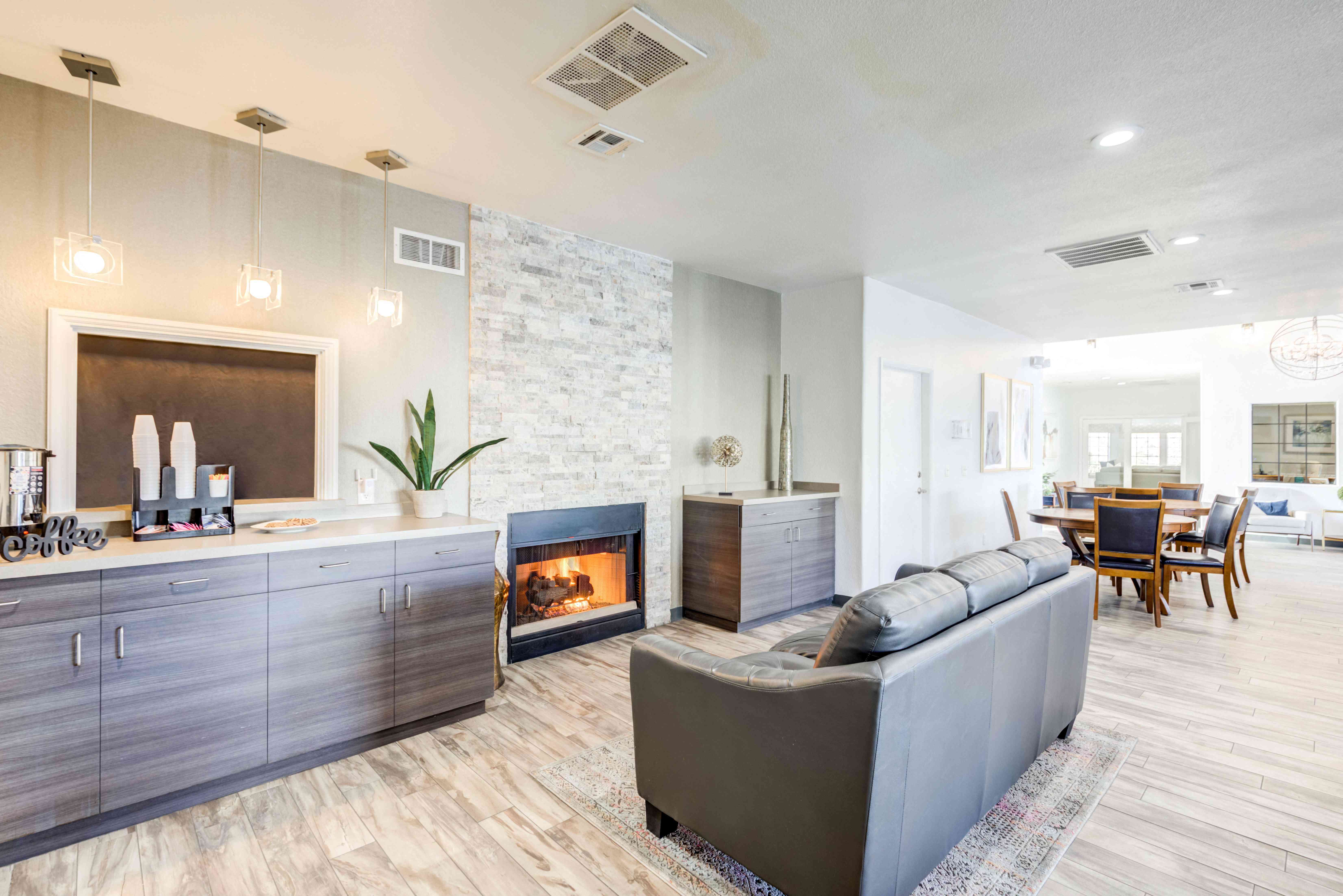 Gramercy Parc Senior Apartments Image 8