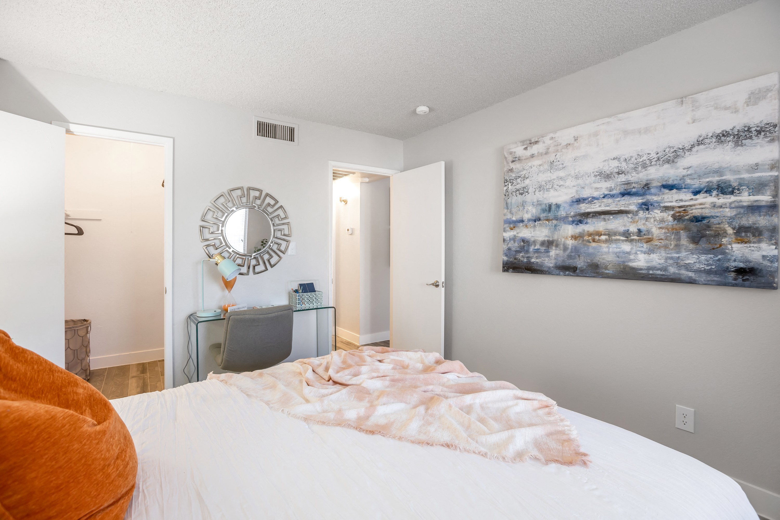 The Mod Apartments Image 10