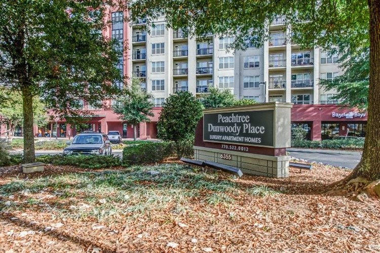 Peachtree Dunwoody Place Image 4