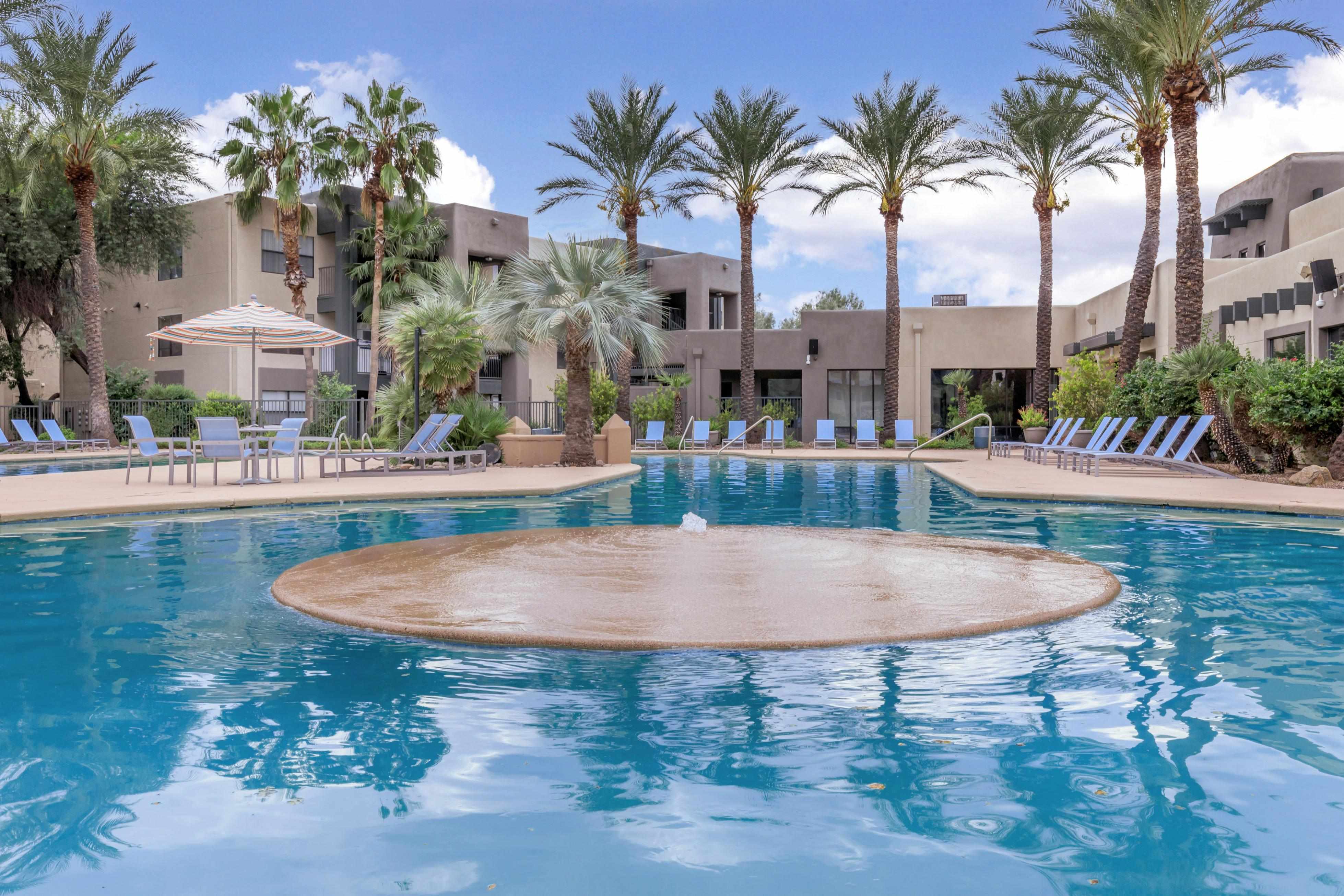 Riverwalk Luxury Apartments Image 4