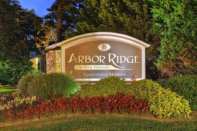 Apartments At Arbor Ridge On West Friendly Greensboro