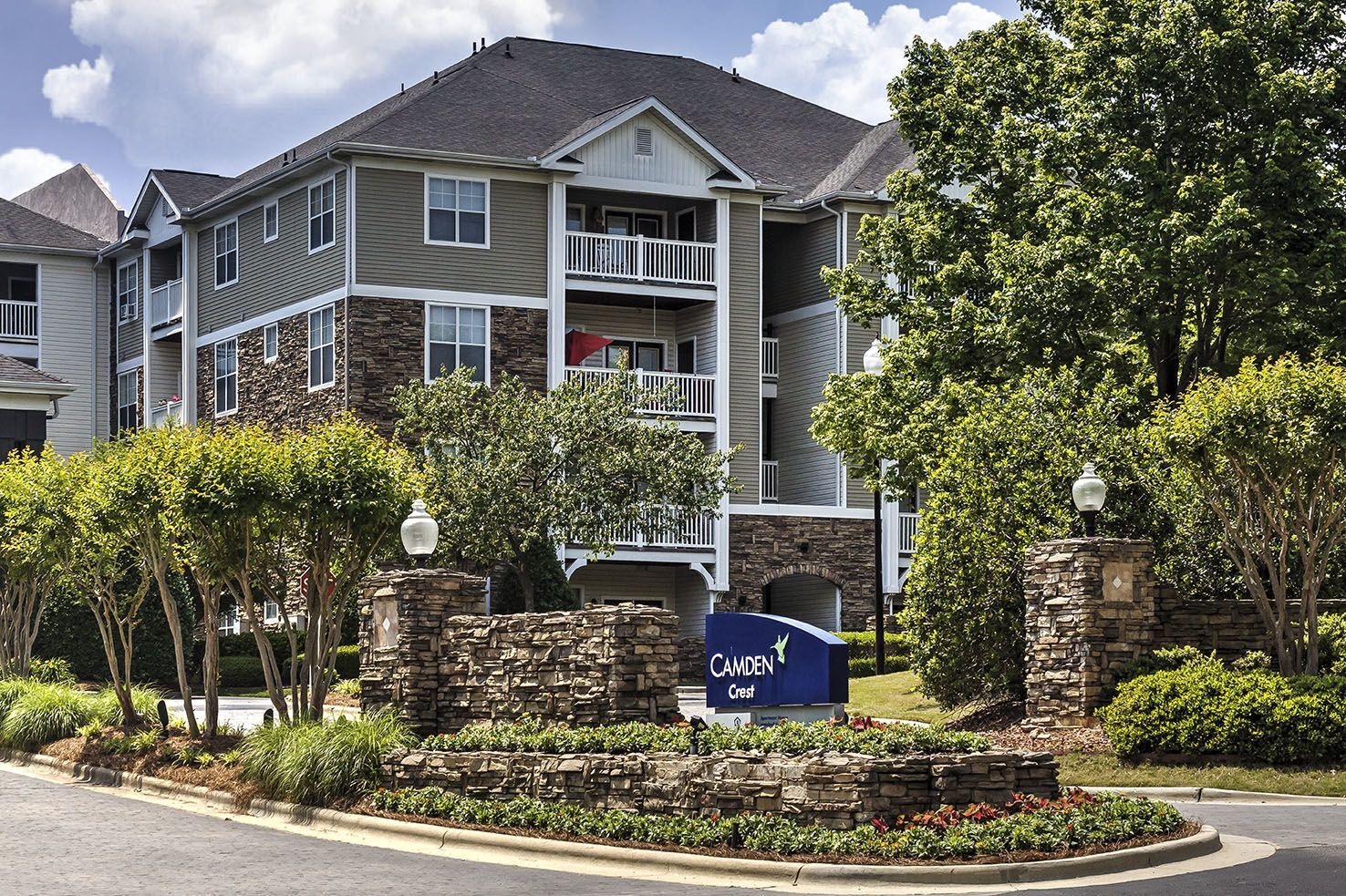 Camden Crest Image 39