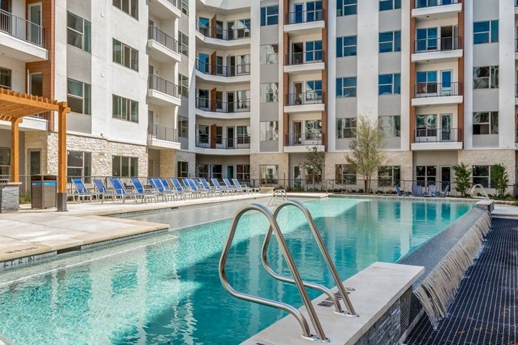 Lumen Las Colinas Image 1