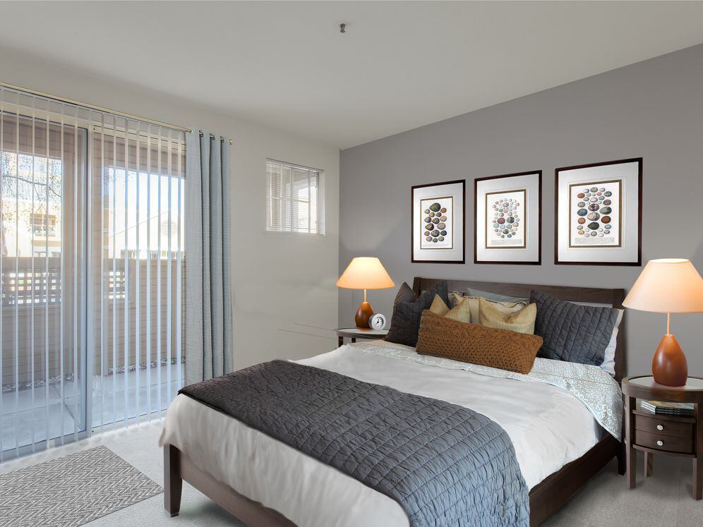 Classic Package I bedroom with carpet