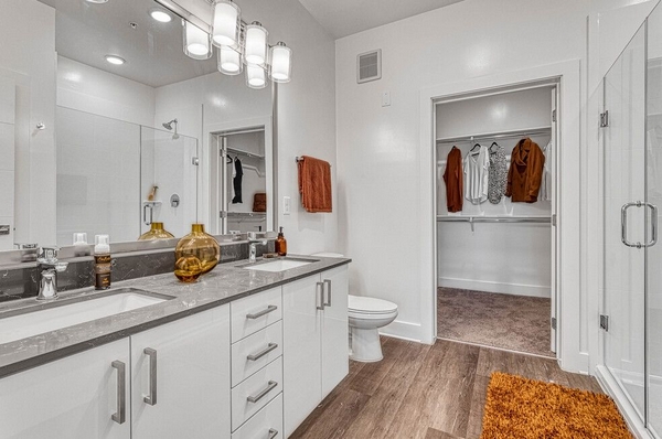 Allure on Parkway Image 21