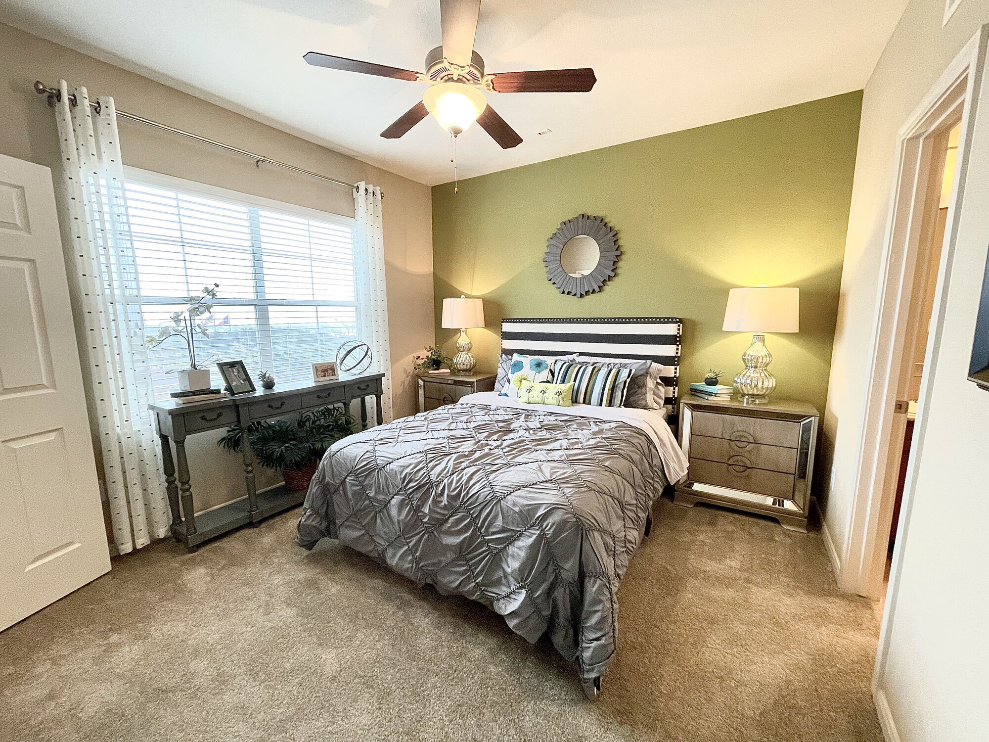 The Abbey at Stone Oak Image 10