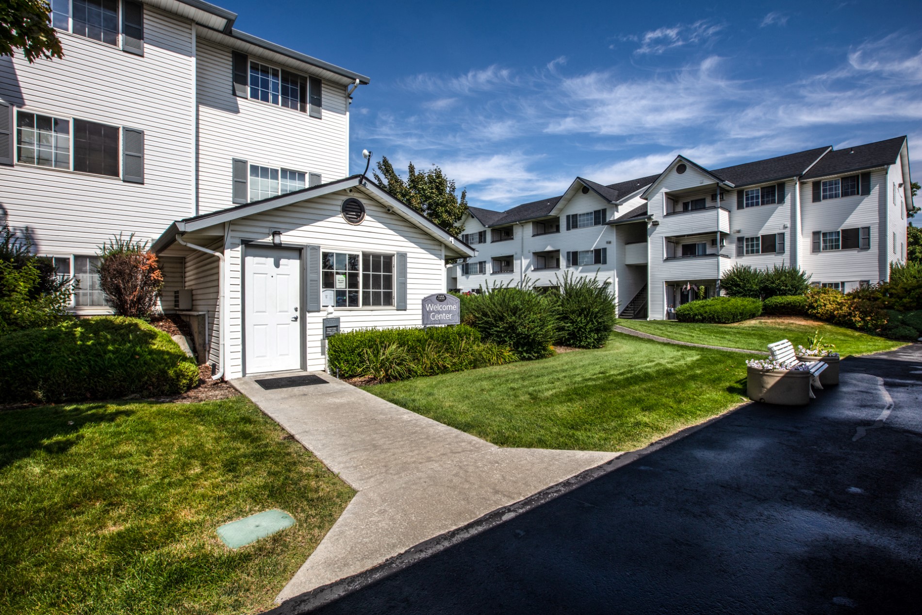 Farr Court Apartments Building Exterior and Pathway