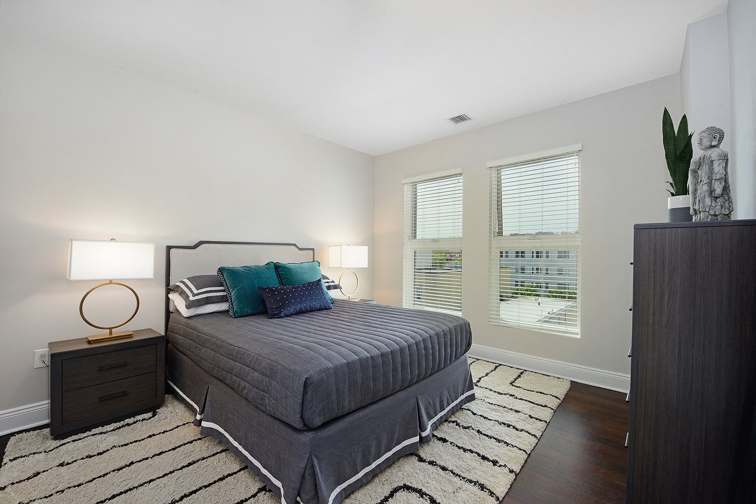 The Lexington Image 5