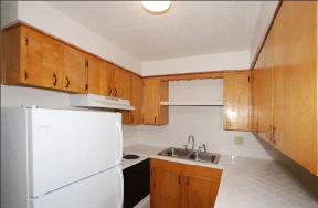 Greenwood Manor Image 8