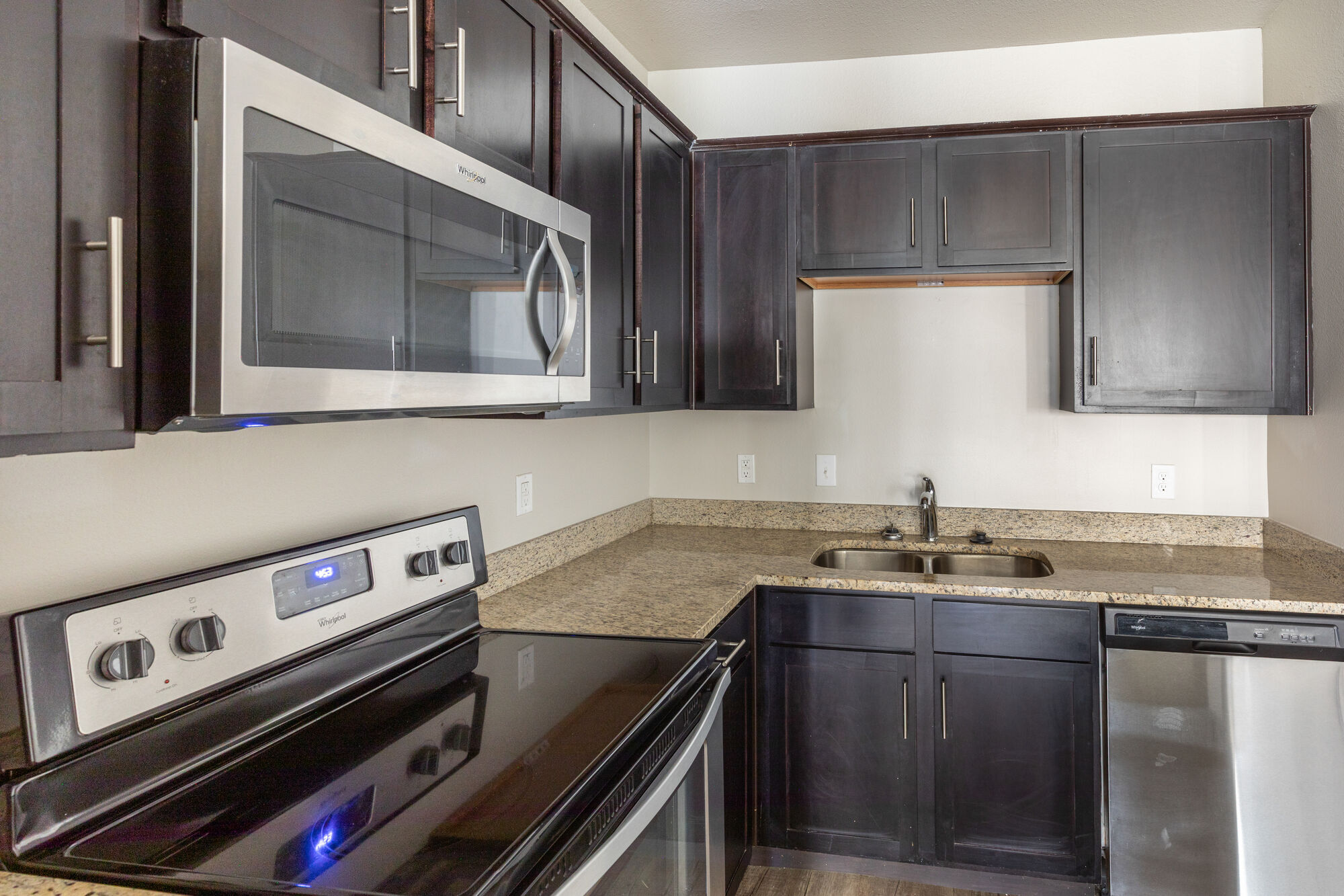 Remi Apartment Homes Image 31