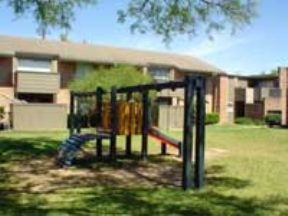 Pelican Pointe Image 1