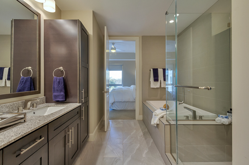 Luxury Apartment by the katy trail, Dallas TX