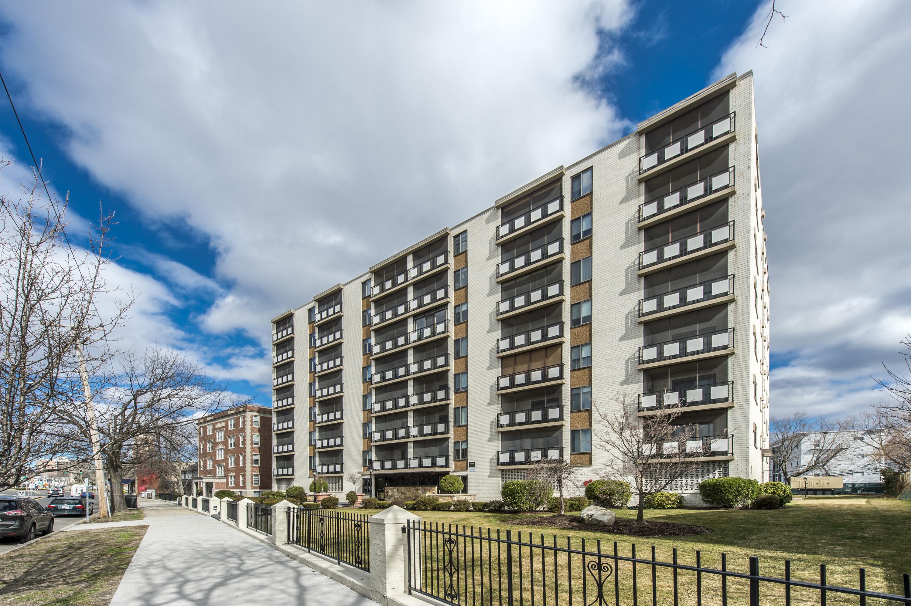 Mass Ave, 385 Image 1