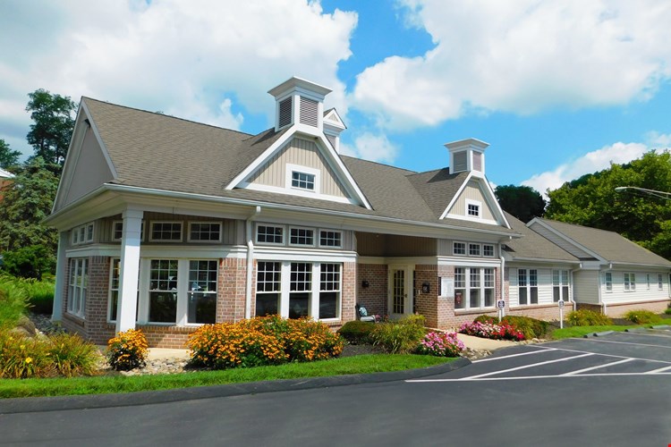 Goshen Manor Apartments Image 23